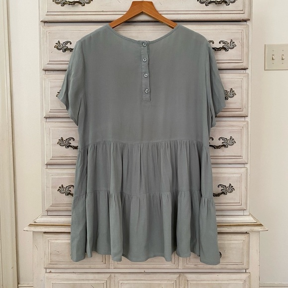 Vici Sage Tiered Babydoll Top - Picture 2 of 3